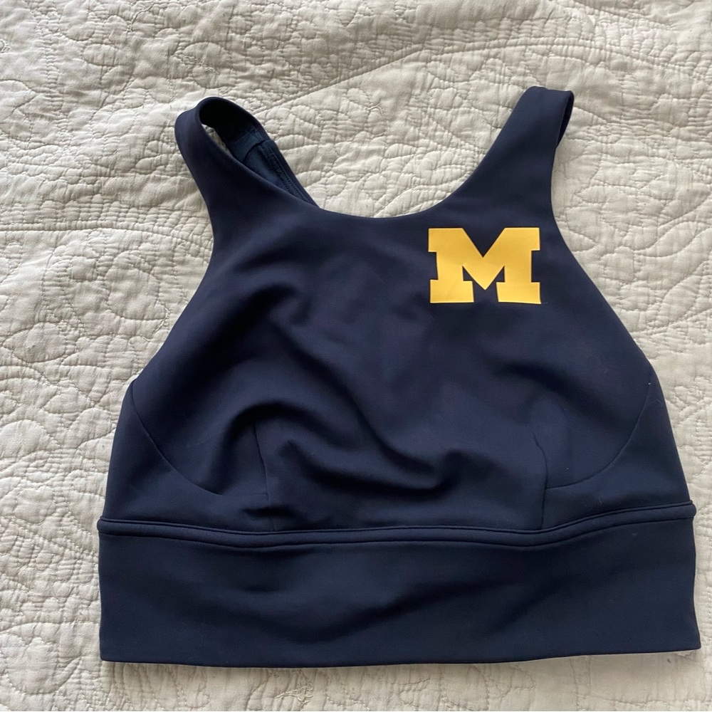 University of Michigan Lululemon Wunder Train Sports Bra size 6